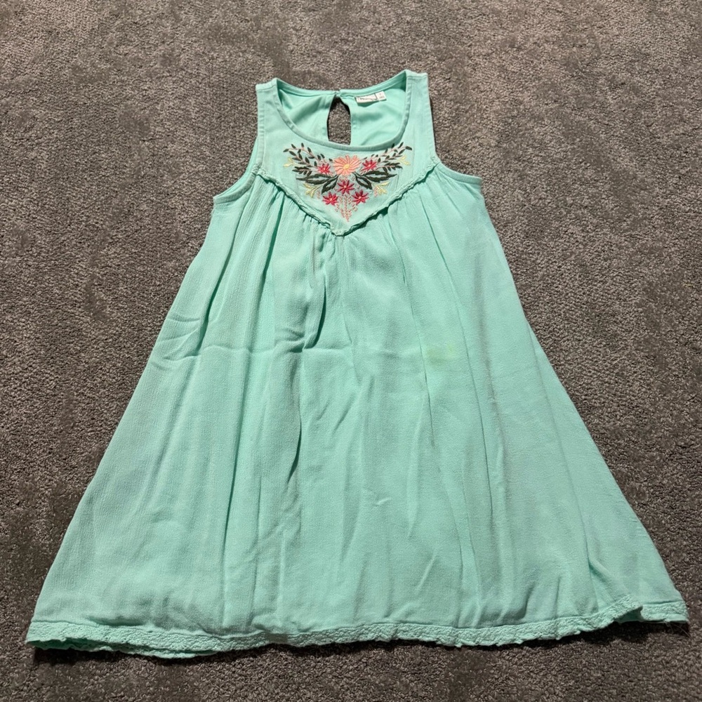 MUDD‎ young girls sleeveless dress in a light green color with floral accents 7